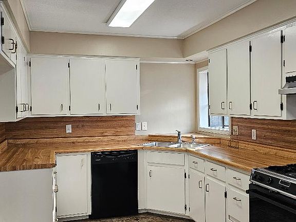 4th image of 406 Canterbury Dr