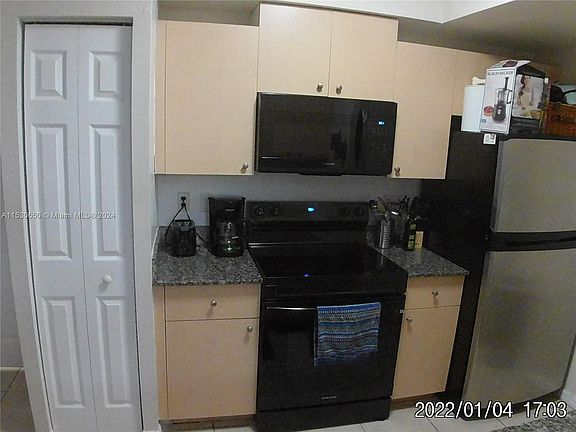 4th image of 2509 Centergate Dr APT 103