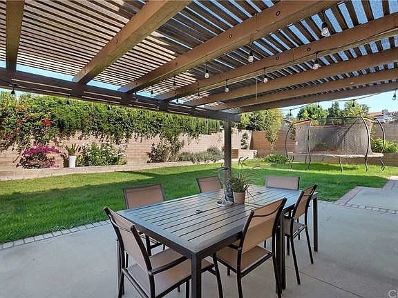 5th image of 13152 Los Alisos St