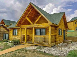 438 Overlook Ct, River Falls, WI 54022