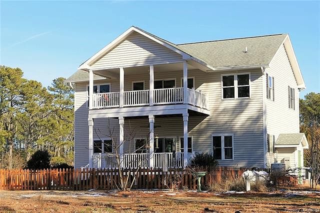 1st image of 583 Blue Water Dr