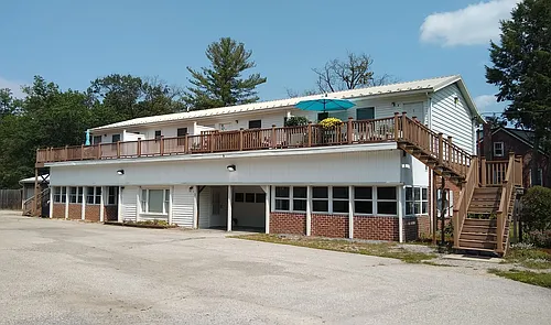 1495 Fairfield Rd Photo 1