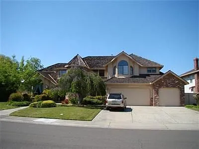 845 Lake Front Dr photo 1
