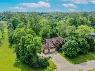 1738 Woodland Trl, Xenia, OH 45385