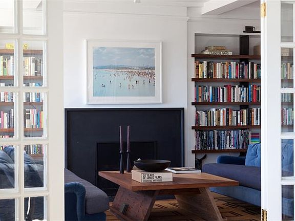 3rd image of 302 W 12th St APT 12G