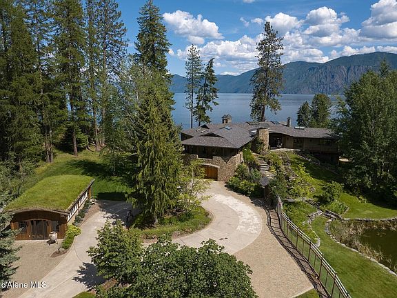 3rd image of 552 Loch Haven