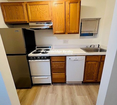 2nd image of 111 Norway St #T4