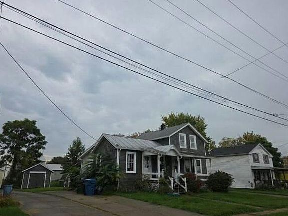 4th image of 138 Dewolf St