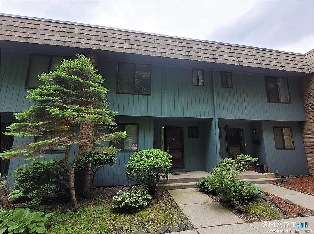 Cromwell Hills Condo — Photo 1
