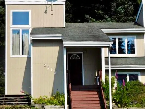 2315 Beaver Lake Dr, Kodiak, AK 99615