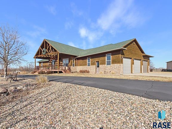 3rd image of 48190 268th St