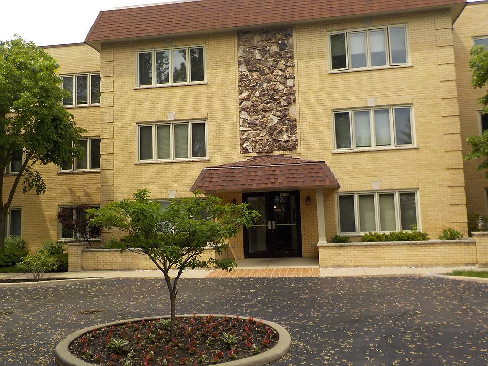 1st image of 6050 W Eastwood Ave APT 303