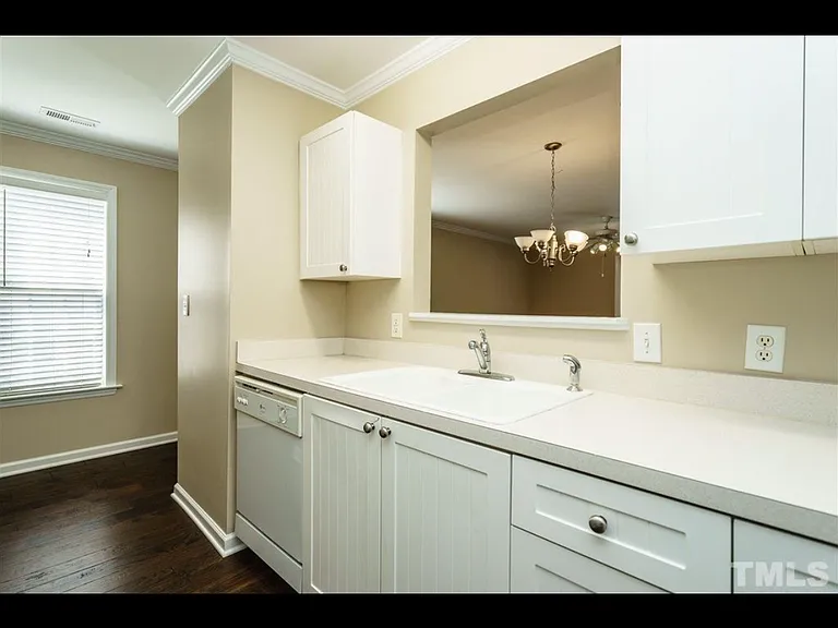145 Woodson Dr — Photo 13