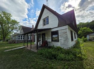 225 S Linden St, Adams, WI 53910