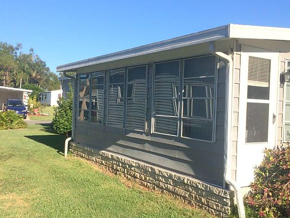 4th image of 4609 Arlington Park Dr