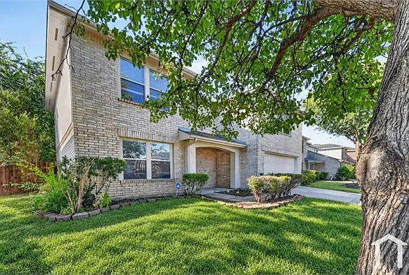 4 bed, 2203 sqft, $3,200 — Photo 4