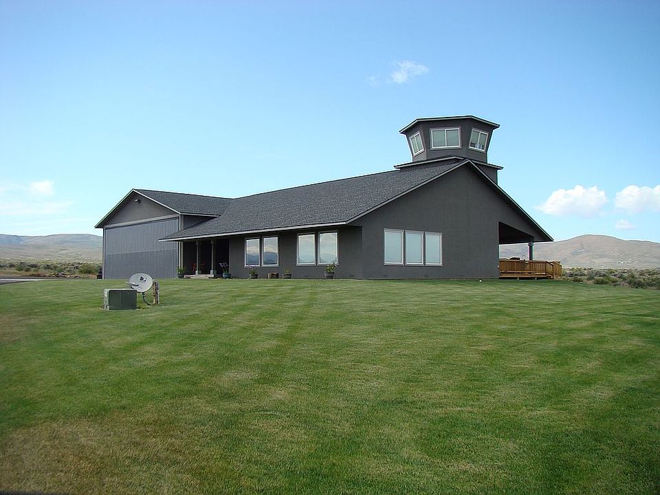 From the taxiway/driveway