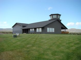 811 Runway Ln, Yakima, WA 98908