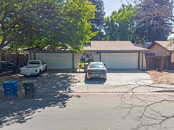 4th image of 3720 Bridgeford Ln