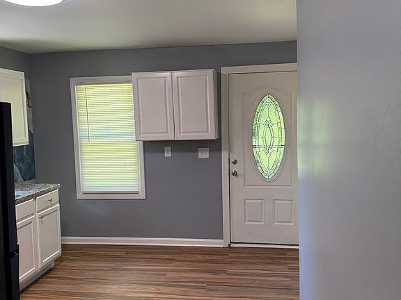 5th image of 4406 S 1st St