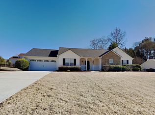 4112 Edenbrooke Cir, Loganville, GA 30052