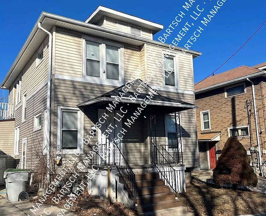 711 S 34th St