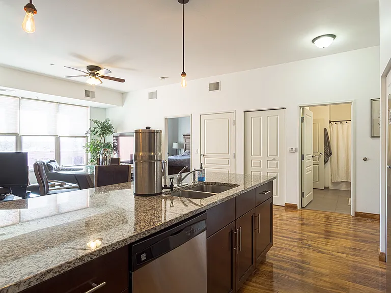 134 N Leroy St #302 — Photo 5