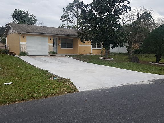 2nd image of 214 E Cedarwood Cir
