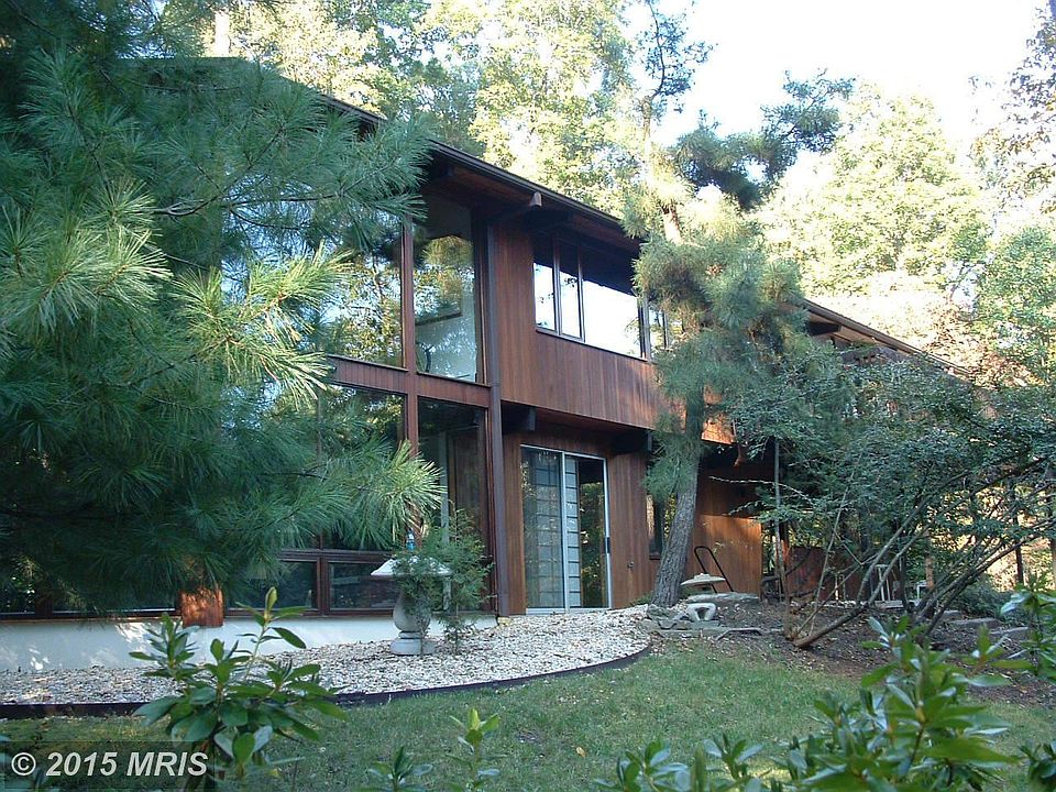 1st image of 9725 Schreiner Ln
