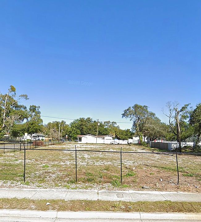 1st image of 302 E Waters Ave