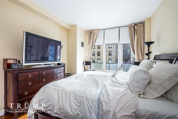 Rented by Trump International Realty | media 33
