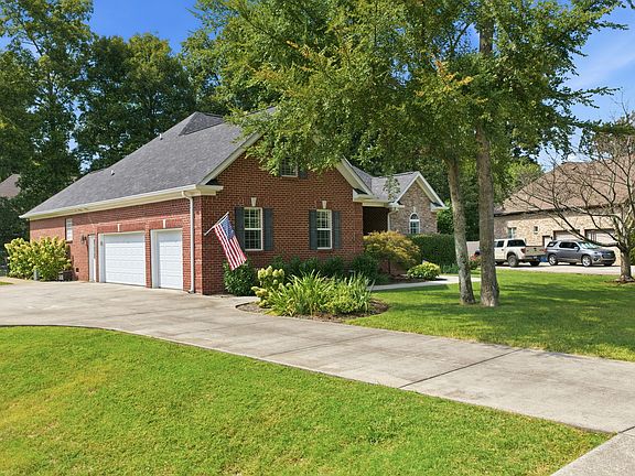 3rd image of 111 Ninebark Ct