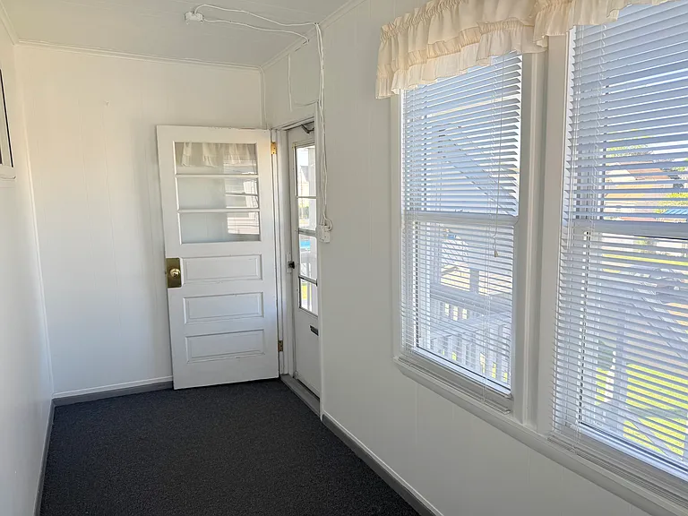378 1/2 Miller St #378-1/2 — Photo 6