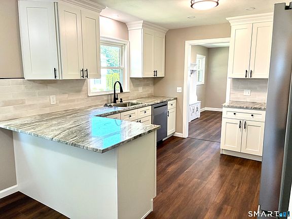 4th image of 347 Farm Hill Road