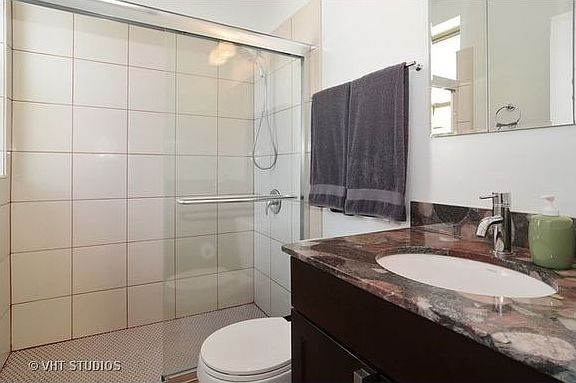 Master bath ensuite