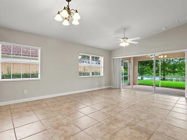 11972 Kajetan Ln — Photo 5