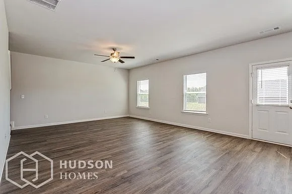1262 Fendt Dr — Photo 11