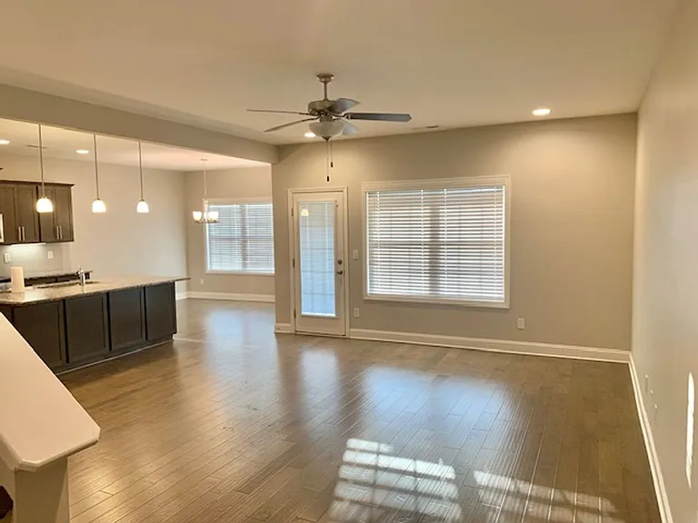 113 James Parcus Cir — Photo 9