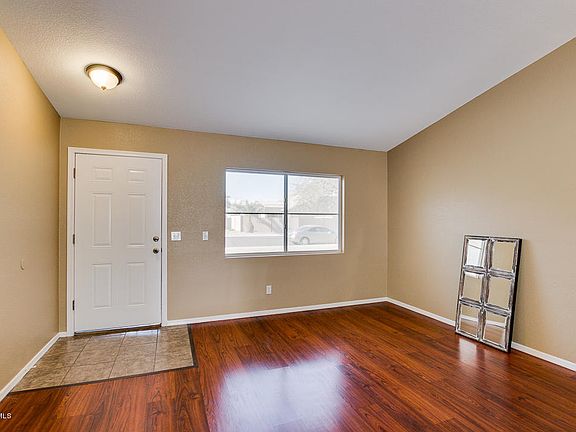 4th image of 10465 W Palm Ln