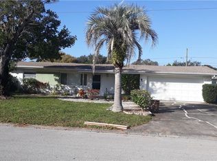 1016 Porter Dr, Largo, FL 33771