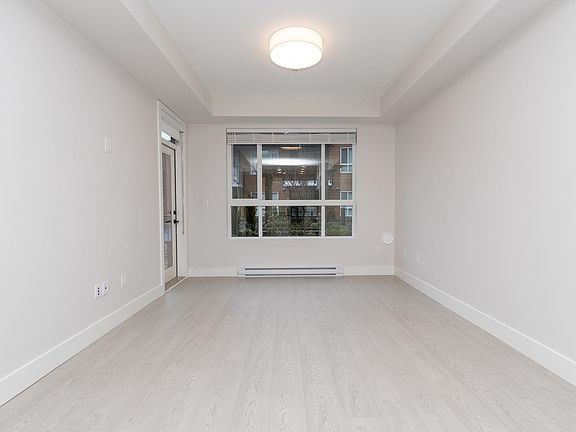 4th image of 11655 Fraser St #123