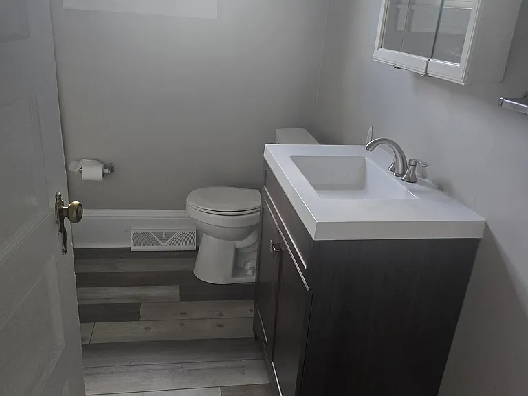 670 Morrill Ave SE — Photo 7