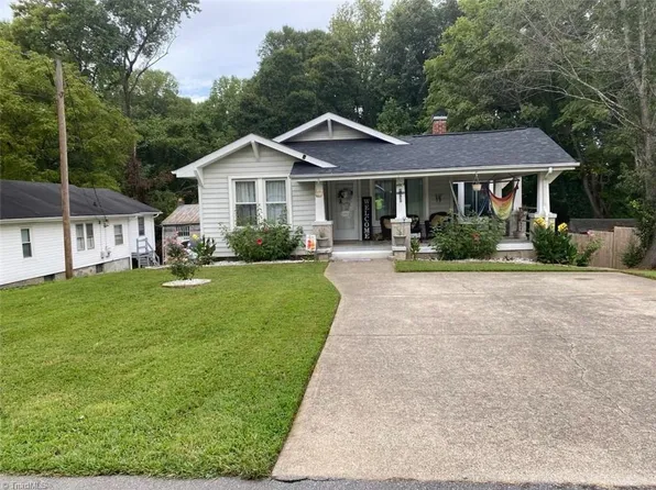 1309 Fairfield Dr, Winston Salem, NC 27127