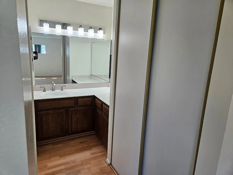 master suite bathroom