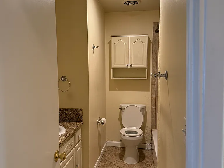 19794 Kingswood Ln — Photo 12