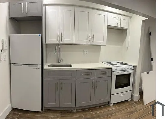 1545 Selwyn Ave #2A — Photo 2