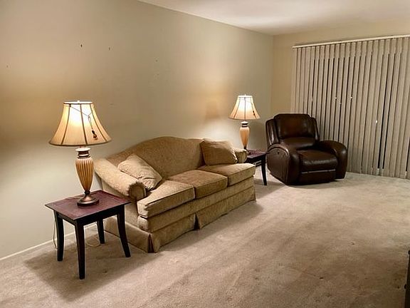 4th image of 9717 S Keeler Ave #8-203