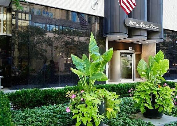 4th image of 777 N Michigan Ave APT 1704