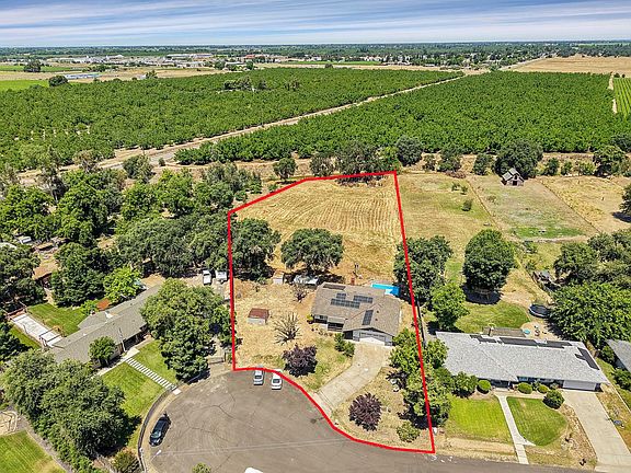 3rd image of 13643 Pinto Ln