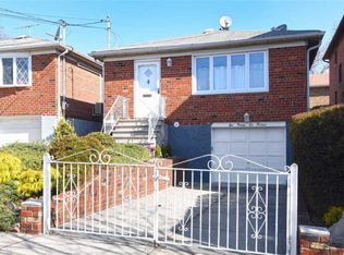 12615 25th Rd, Flushing, NY 11354